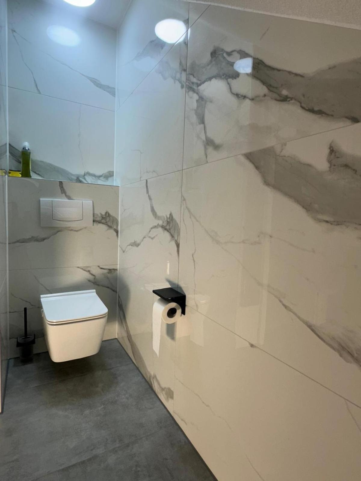 Flexible, Schoene Und Gut Aussehende Feriensuite Reutlingen Dış mekan fotoğraf