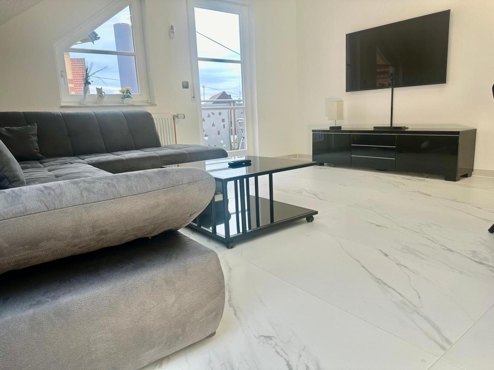 Flexible, Schoene Und Gut Aussehende Feriensuite Reutlingen Dış mekan fotoğraf